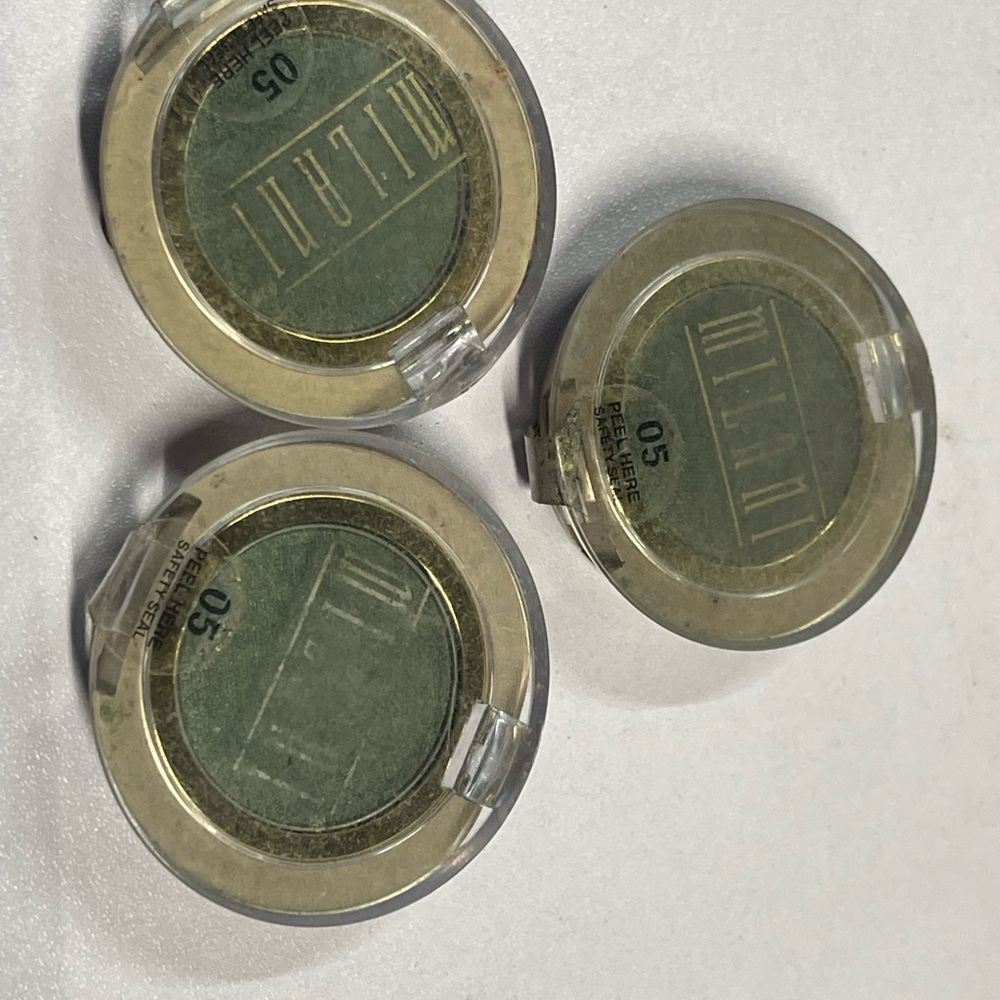 3 Milani Powder Eyeshadow Shade-Clover # 05 / .058 oz